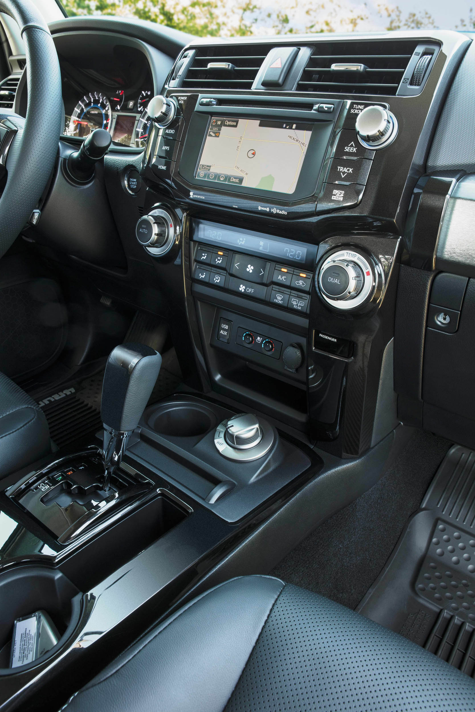 2020-toyota-4runner_100701083_h.jpg