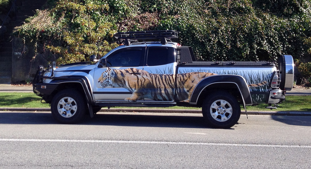 Toyota-Tacoma-custom-side.jpg