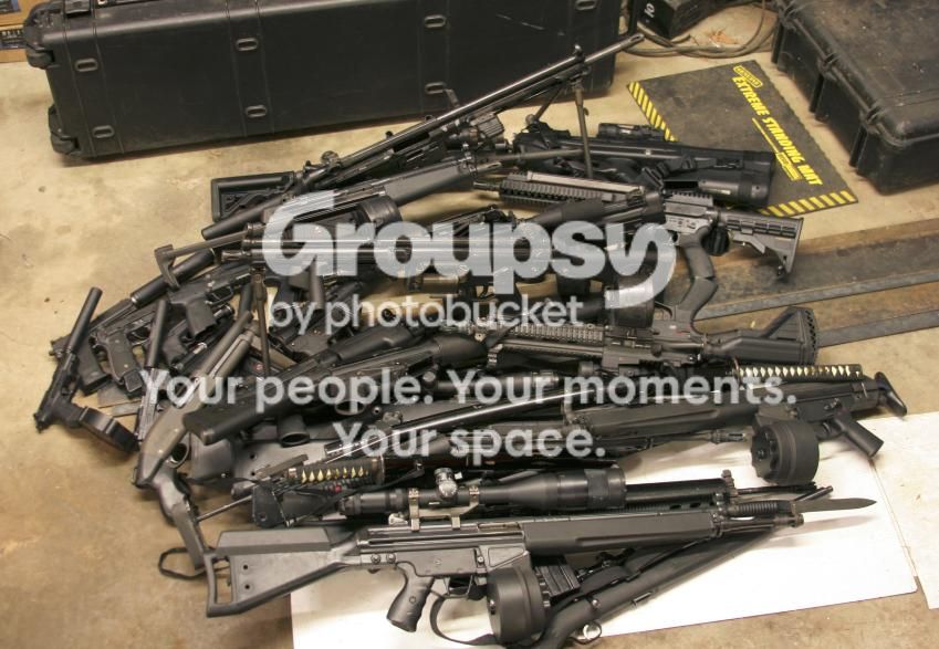 pileoguns.jpg~original