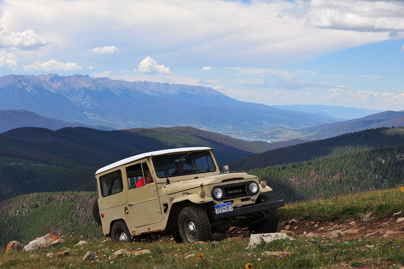 FJ40onSwanRiver.jpg