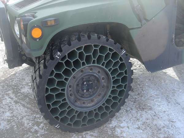 airless-tire.jpg