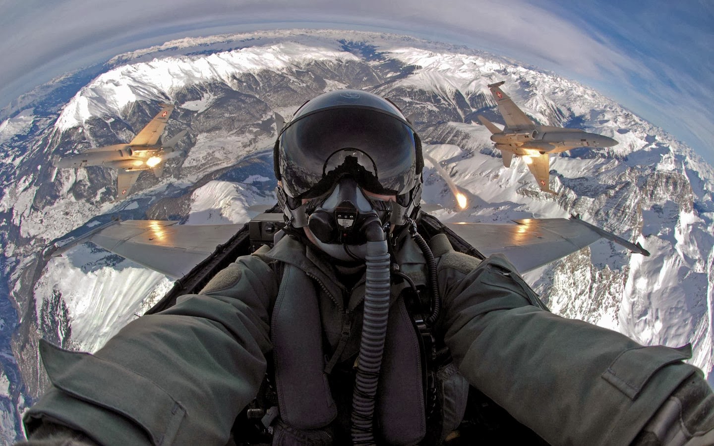 Pilot+selfie.jpg