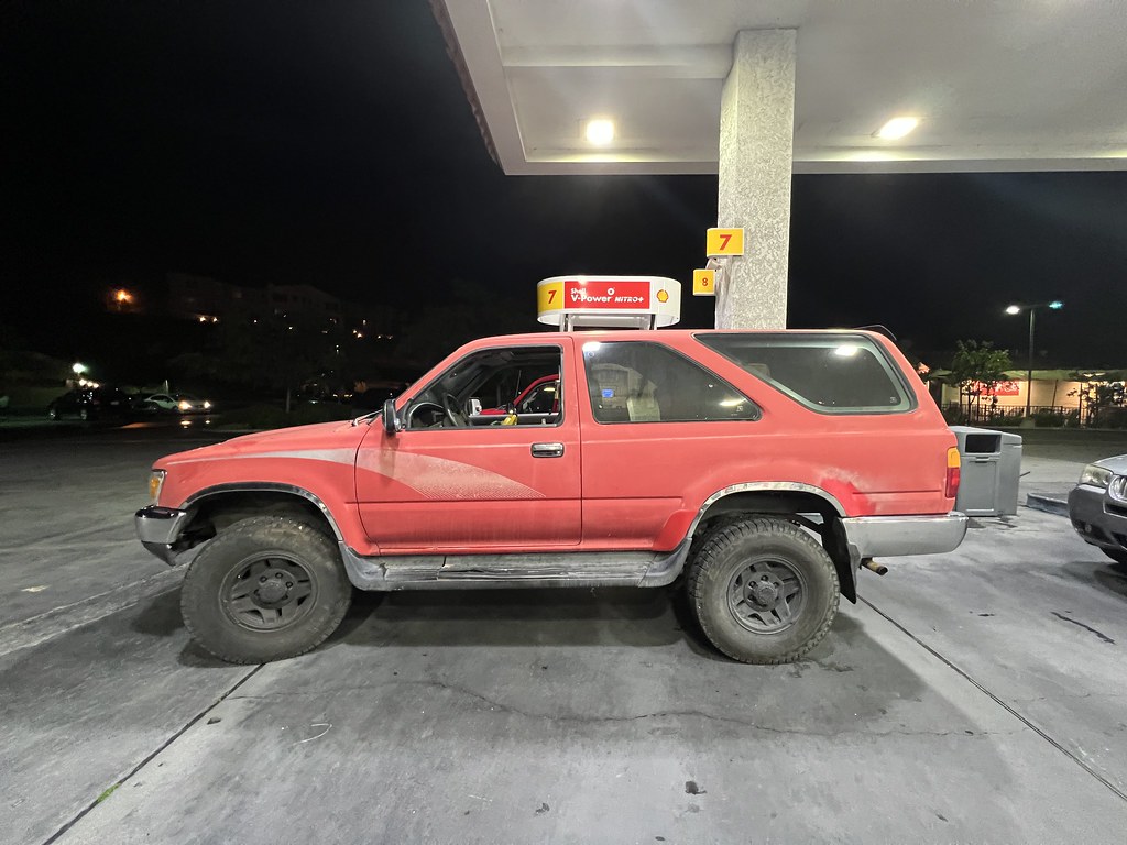 52197330561_f3a24e3621_b.jpg