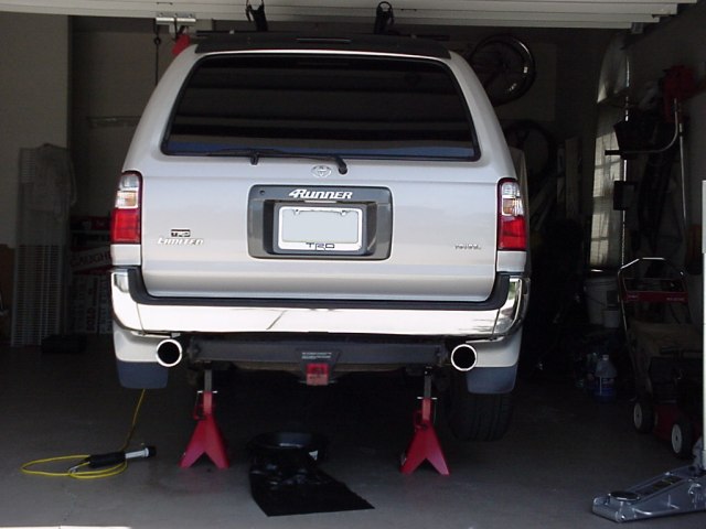4runner_jack_stands.jpg