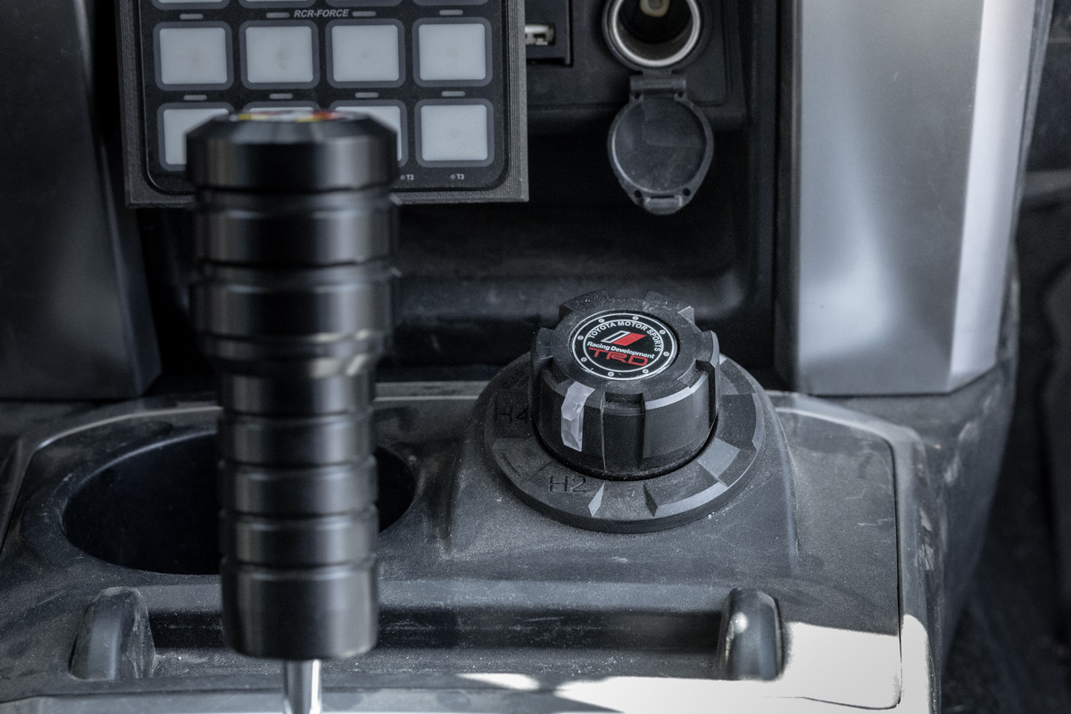 4runner_SR5_T_Case_Knob_Bezel_06.jpg