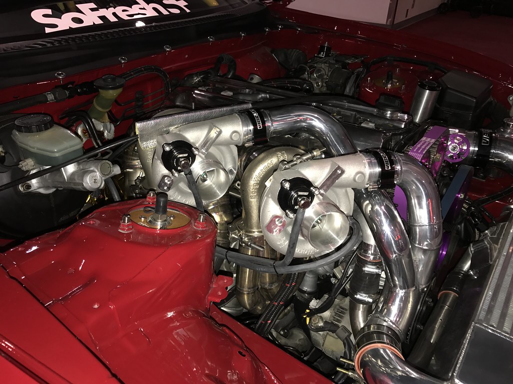 24679372248_2c3dc435fd_b.jpg