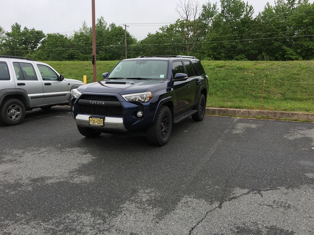 28523248862_8a9bfb1ee7_b.jpg