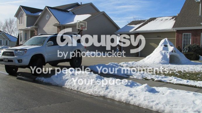 Snowfort1_zps33424318.jpg~original