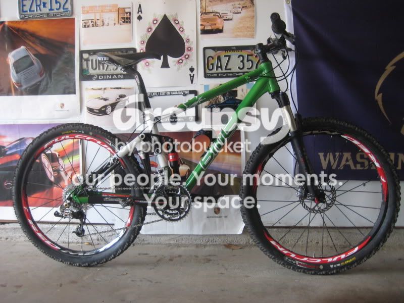 bmctrailfox01wall002.jpg~original